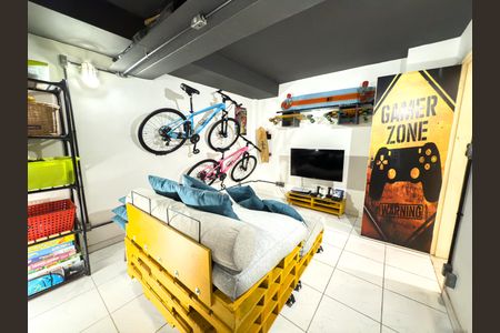 Apartamento à venda com 110m², 3 quartos e 2 vagas Apartamento à venda com 110m², 3 quartos e 2 vagasQuarto de Serviço