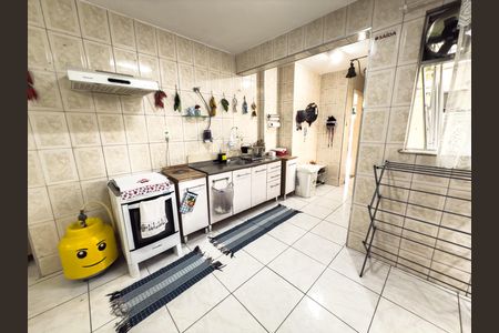 Apartamento à venda com 110m², 3 quartos e 2 vagas Apartamento à venda com 110m², 3 quartos e 2 vagasCozinha