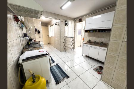 Apartamento à venda com 110m², 3 quartos e 2 vagas Apartamento à venda com 110m², 3 quartos e 2 vagasCozinha