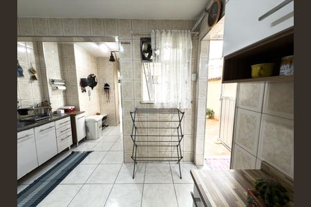 Apartamento à venda com 110m², 3 quartos e 2 vagas Apartamento à venda com 110m², 3 quartos e 2 vagasCozinha