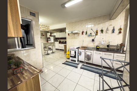 Apartamento à venda com 110m², 3 quartos e 2 vagas Apartamento à venda com 110m², 3 quartos e 2 vagasCozinha