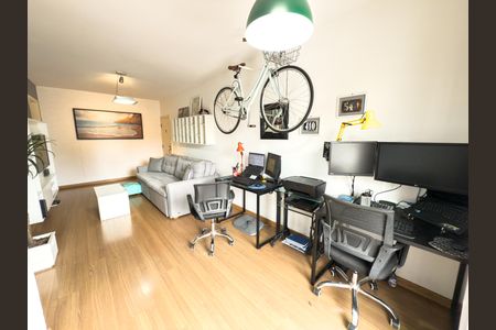 Apartamento à venda com 110m², 3 quartos e 2 vagas Apartamento à venda com 110m², 3 quartos e 2 vagasSala