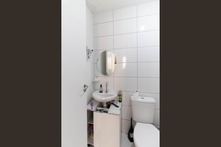 Apartamento à venda com 48m², 2 quartos e sem vaga Apartamento à venda com 48m², 2 quartos e sem vagaBanheiro