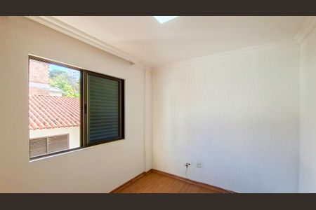 Apartamento à venda com 180m², 4 quartos e 3 vagasQuarto 2