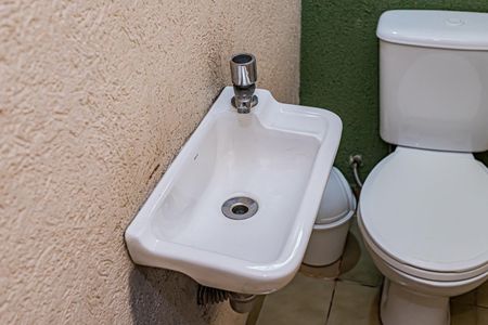 Lavabo de casa para alugar com 3 quartos, 145m² em Vila Rica, São Paulo