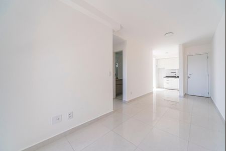 Sala de apartamento para alugar com 2 quartos, 52m² em Vila Scarpelli, Santo André