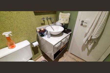 Apartamento à venda com 80m², 2 quartos e 1 vagaBanheiro Social