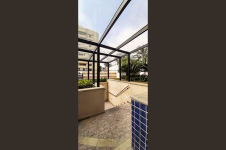 Apartamento à venda com 80m², 2 quartos e 1 vagaSaída do Prédio