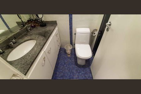 Apartamento à venda com 80m², 2 quartos e 1 vagaBanheiro da Suíte