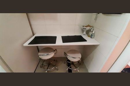 Apartamento à venda com 80m², 2 quartos e 1 vagaCozinha