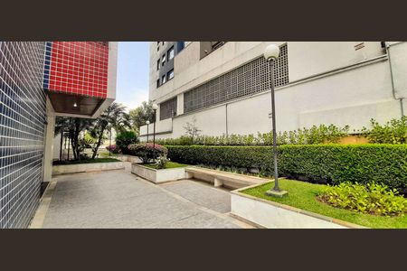 Apartamento à venda com 80m², 2 quartos e 1 vagaÁrea Comum