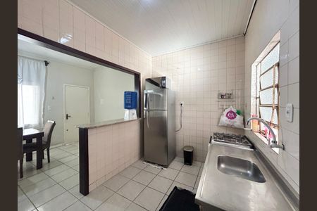 Casa à venda com 110m², 2 quartos e 1 vaga Casa à venda com 110m², 2 quartos e 1 vagaCozinha