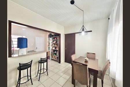 Casa à venda com 110m², 2 quartos e 1 vaga Casa à venda com 110m², 2 quartos e 1 vagaCopa