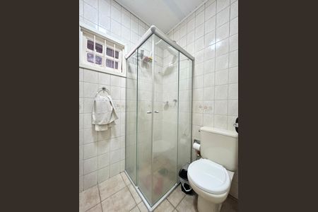 Casa à venda com 110m², 2 quartos e 1 vaga Casa à venda com 110m², 2 quartos e 1 vagaBanheiro