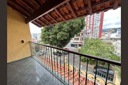Casa à venda com 240m², 3 quartos e 3 vagasVaranda do Quarto 1