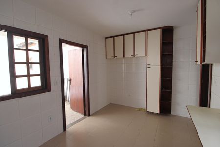 Casa à venda com 240m², 3 quartos e 3 vagasCozinha 1