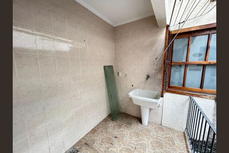 Casa à venda com 240m², 3 quartos e 3 vagasÁrea de Serviço 2