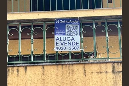 Casa à venda com 240m², 3 quartos e 3 vagasPlaquinha