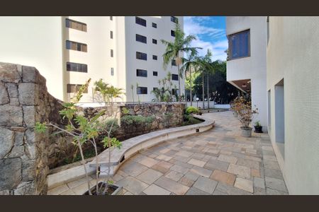 Apartamento para alugar com 160m², 4 quartos e 2 vagas Apartamento para alugar com 160m², 4 quartos e 2 vagasÁrea comum