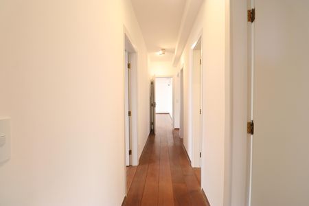 Apartamento para alugar com 160m², 4 quartos e 2 vagasCorredor