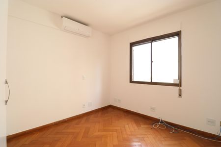 Apartamento para alugar com 160m², 4 quartos e 2 vagasQuarto 2