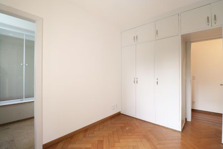 Apartamento para alugar com 160m², 4 quartos e 2 vagasSuíte 1