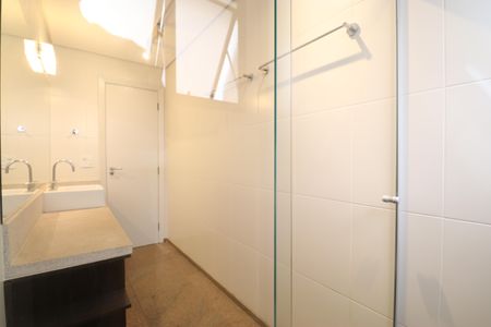 Apartamento para alugar com 160m², 4 quartos e 2 vagasBanheiro Social