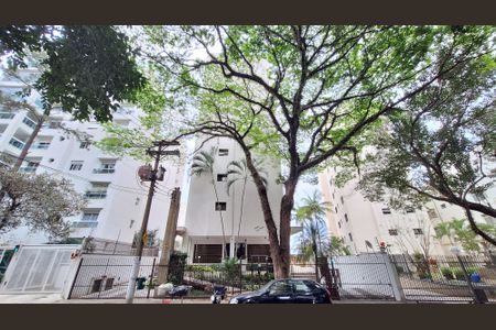 Apartamento para alugar com 160m², 4 quartos e 2 vagas Apartamento para alugar com 160m², 4 quartos e 2 vagasFachada