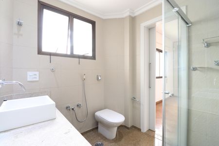 Apartamento para alugar com 160m², 4 quartos e 2 vagasBanheiro da Suíte 2