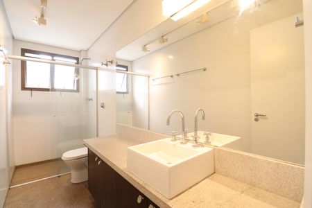 Apartamento para alugar com 160m², 4 quartos e 2 vagasBanheiro Social