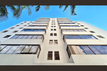 Apartamento para alugar com 160m², 4 quartos e 2 vagas Apartamento para alugar com 160m², 4 quartos e 2 vagasFachada