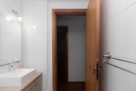 Apartamento à venda com 75m², 2 quartos e sem vaga Apartamento à venda com 75m², 2 quartos e sem vagaBanheiro