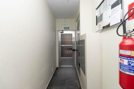 Apartamento à venda com 75m², 2 quartos e sem vaga Apartamento à venda com 75m², 2 quartos e sem vagaHall de entrada