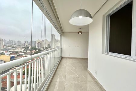 Apartamento à venda com 72m², 2 quartos e 2 vagas Apartamento à venda com 72m², 2 quartos e 2 vagasVaranda