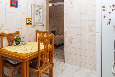 Apartamento à venda com 113m², 2 quartos e 1 vaga Apartamento à venda com 113m², 2 quartos e 1 vagaCozinha