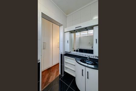 Casa para alugar com 230m², 2 quartos e 2 vagasBanheiro da Suíte 1