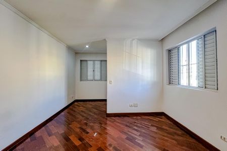 Casa para alugar com 230m², 2 quartos e 2 vagasSuíte 2