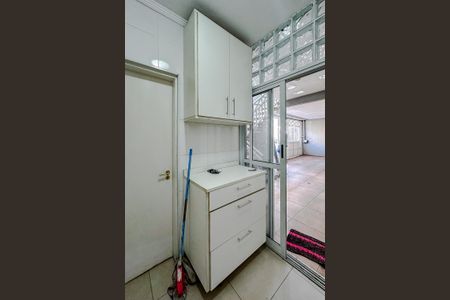 Casa para alugar com 230m², 2 quartos e 2 vagasÁrea de Serviço