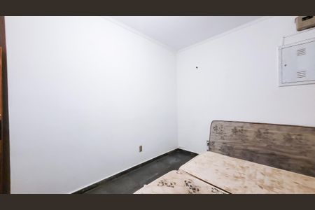 Casa à venda com 498m², 4 quartos e 4 vagas Casa à venda com 498m², 4 quartos e 4 vagasEscritório