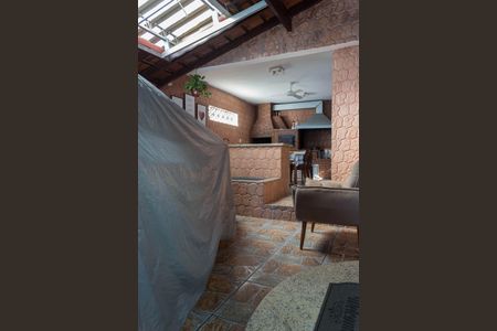 Casa à venda com 145m², 2 quartos e 2 vagasGaragem