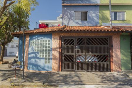 Casa à venda com 145m², 2 quartos e 2 vagasFachada