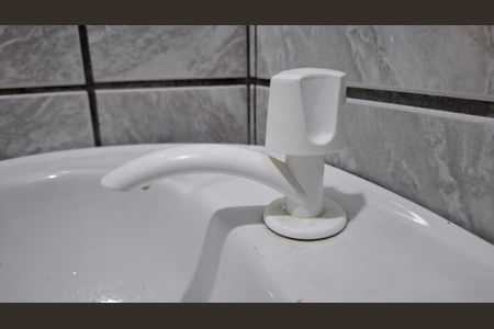 Banheiro de casa para alugar com 1 quarto, 25m² em Centro, Santo André