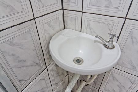 Banheiro Social de casa para alugar com 1 quarto, 60m² em Jardim Regina, São Paulo