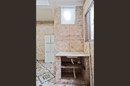 Cozinha de casa para alugar com 1 quarto, 60m² em Jardim Regina, São Paulo