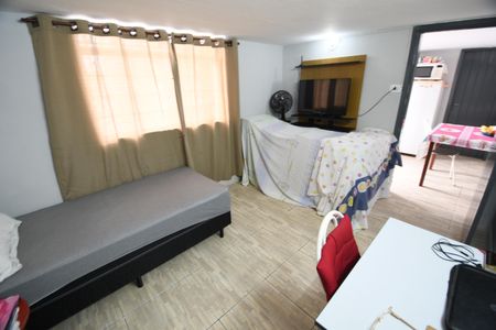 Casa à venda com 367m², 9 quartos e 6 vagasCasa Fundos 2 - Quarto