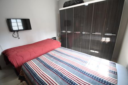 Casa à venda com 367m², 9 quartos e 6 vagasQuarto 1