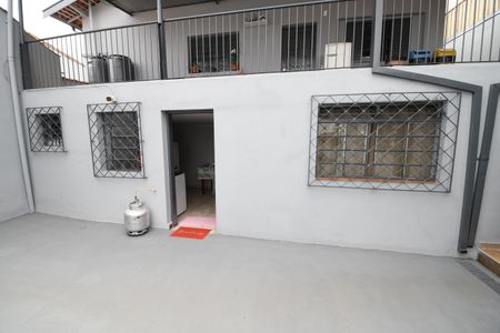 Casa à venda com 367m², 9 quartos e 6 vagasCasa Fundos 2