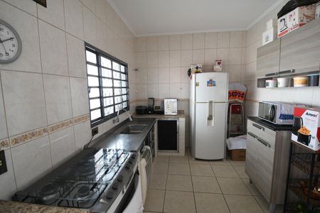 Casa à venda com 367m², 9 quartos e 6 vagasCozinha