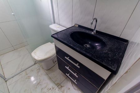 Casa à venda com 80m², 2 quartos e 1 vaga Casa à venda com 80m², 2 quartos e 1 vagaBanheiro