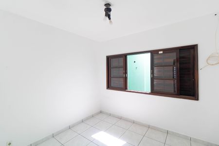 Casa à venda com 250m², 4 quartos e 2 vagas Casa à venda com 250m², 4 quartos e 2 vagasQuarto 01